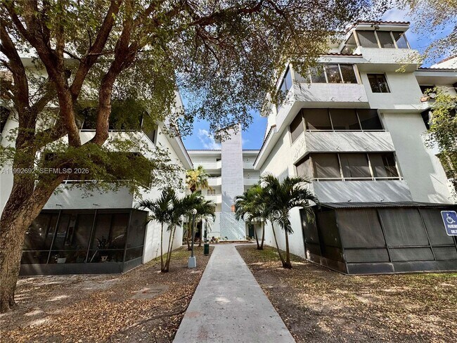 8335 SW 152nd Ave in Miami, FL - Building Photo - Building Photo