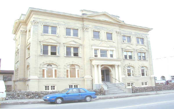 306-314 Main St in Melrose, MA - Building Photo