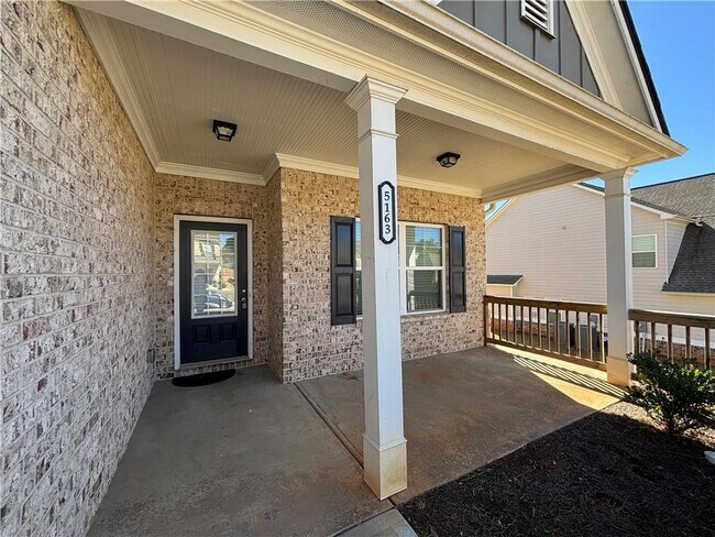 5163 Woodline View Ln in Auburn, GA - Building Photo - Building Photo