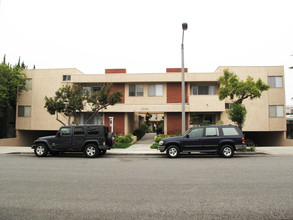 1538 Stanford St in Santa Monica, CA - Foto de edificio - Building Photo