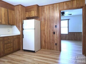 2022 Oakdale Rd in Charlotte, NC - Building Photo - Building Photo