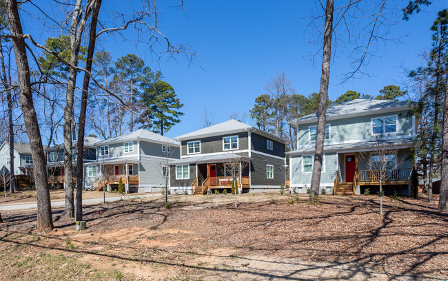 5006-5012 Western Blvd in Raleigh, NC - Building Photo - Building Photo