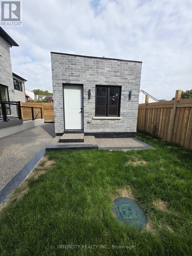property at 247 Alderbrae Ave