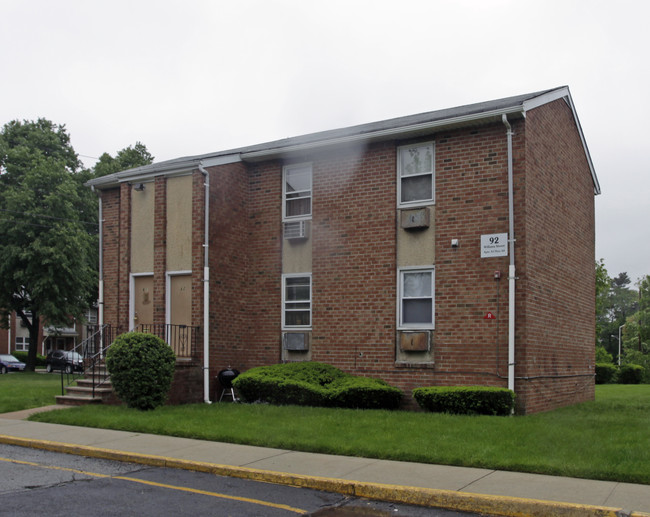 Englewood I & II Apartments in Englewood, NJ - Foto de edificio - Building Photo