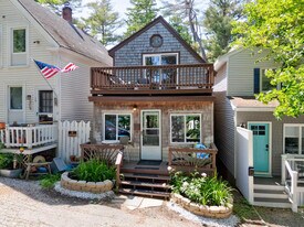 10 Prospect St in Old Orchard Beach, ME - Building Photo