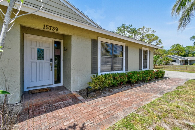 15739 75th Way N in West Palm Beach, FL - Building Photo - Building Photo