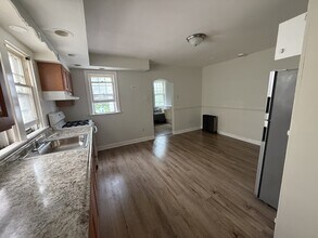 138 Mott St in Trenton, NJ - Building Photo - Building Photo