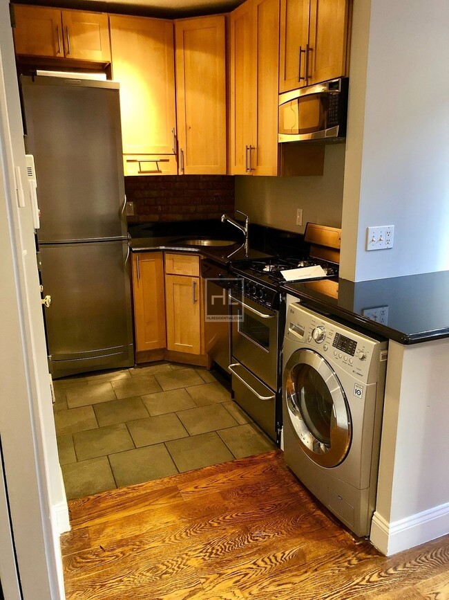 property at 250 E 50th St