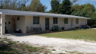 15206 Stringfellow Rd in Bokeelia, FL - Building Photo