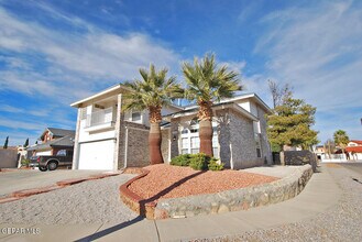 12149 Alex Guerrero Cir in El Paso, TX - Building Photo - Building Photo