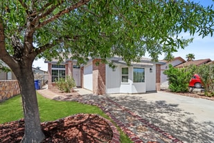 12145 St Francis Ct in El Paso, TX - Building Photo