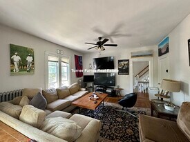 18 Sumner St, Unit 2 in Boston, MA - Building Photo