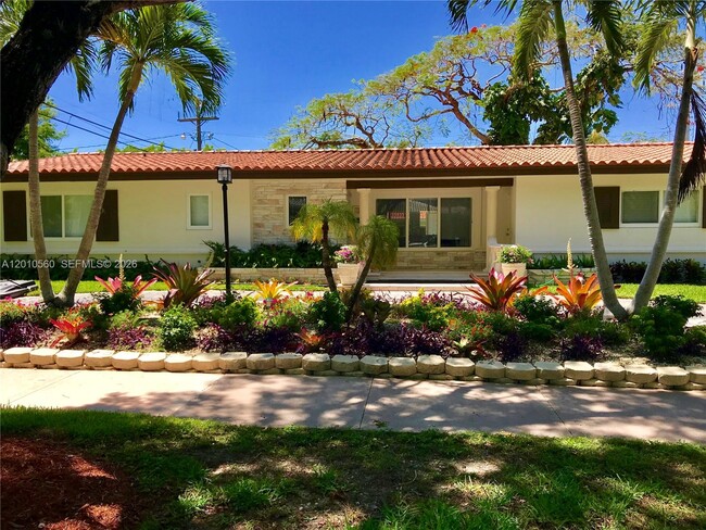 property at 1542 Siena Ave