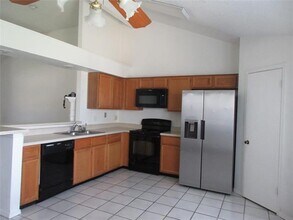 2332 Aquaduct Dr in Bedford, TX - Building Photo - Building Photo