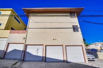 4460-4466 1/2 W 59th St in Los Angeles, CA - Building Photo - Building Photo