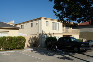 432 2nd St in Encinitas, CA - Foto de edificio - Building Photo