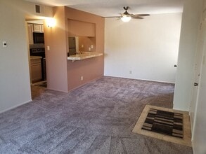 941 Calle Mejia, Unit 212 in Santa Fe, NM - Building Photo - Building Photo