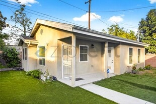 363 E 63rd St in Long Beach, CA - Building Photo