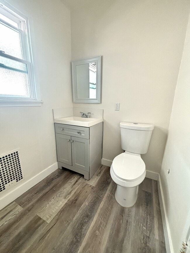 property at 936 Westmoreland Ave