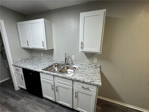 4420 W Franciscan Trail in Fayetteville, AR - Building Photo - Building Photo