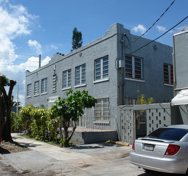 638 SW 21st Ave in Miami, FL - Building Photo - Building Photo