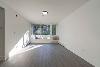 912 Brown St in Ann Arbor, MI - Building Photo - Building Photo