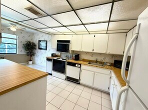 20 Westgate Ln in Boynton Beach, FL - Building Photo - Building Photo