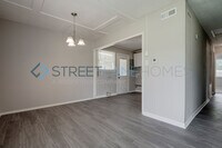 1103 Croft Ave NE photo'