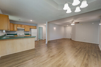 40 Briarmeadow St in Farmington, AR - Building Photo - Building Photo
