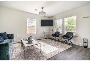 4601 Vernon St in Houston, TX - Building Photo - Building Photo
