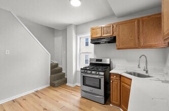 101 S Dean St in Baltimore, MD - Building Photo - Building Photo