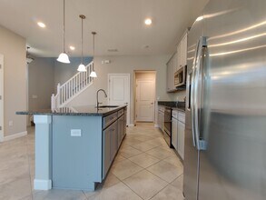 3201 Painted Blossom Ct in Lutz, FL - Building Photo - Building Photo
