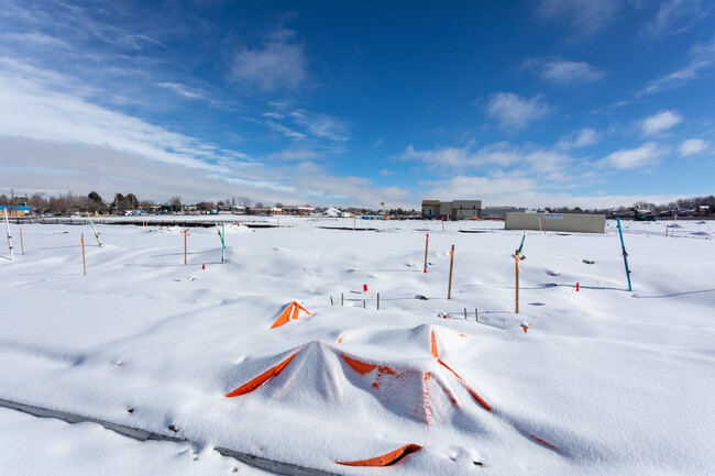 Creekside in Aurora, CO - Building Photo - Building Photo