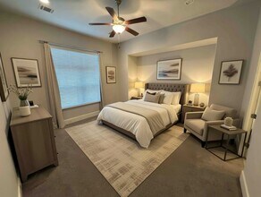 5640 Larkin St in Houston, TX - Foto de edificio - Building Photo