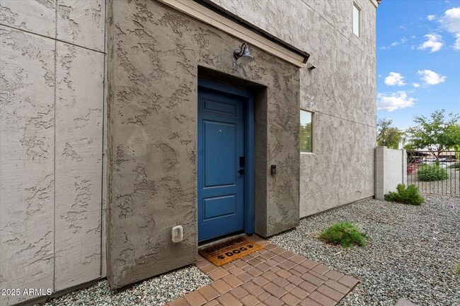2259 W Harmont Dr in Phoenix, AZ - Building Photo - Building Photo