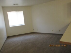 1403 E Andy Devine Ave in Kingman, AZ - Foto de edificio - Building Photo