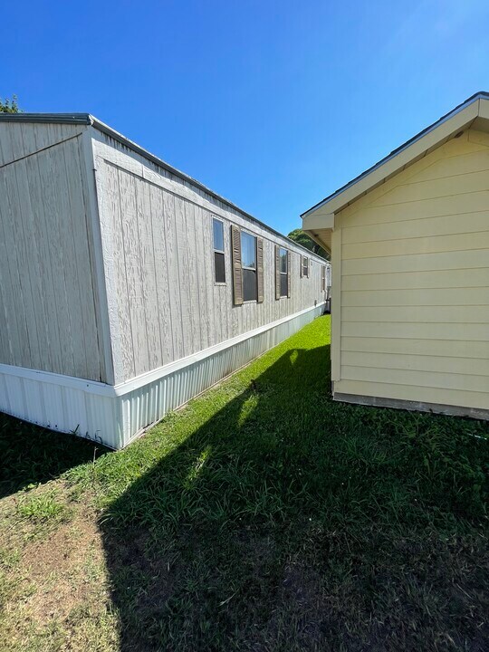3049 Pheasant Glen Dr in Fort Worth, TX - Building Photo