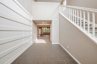 9773 Philta Way in Elk Grove, CA - Foto de edificio - Building Photo