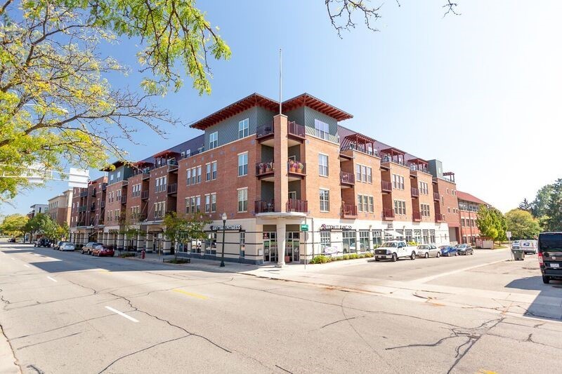 Kennedy Place in Madison, WI - Foto de edificio