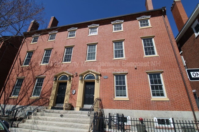 159 State Street in Portsmouth, NH - Building Photo - Building Photo