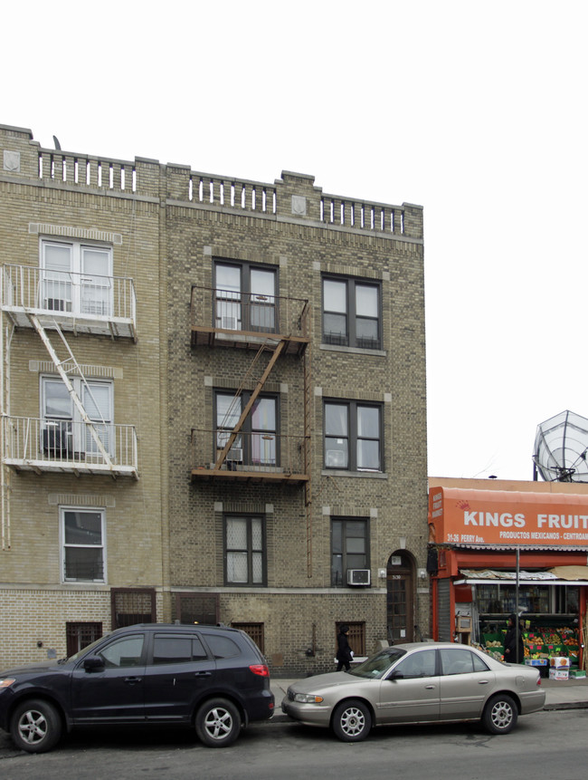 3130 Perry Ave in Bronx, NY - Building Photo - Building Photo