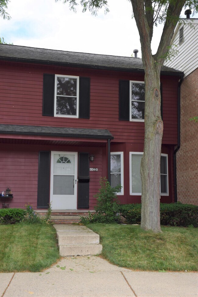 3393 Burbank Dr in Ann Arbor, MI - Building Photo - Building Photo