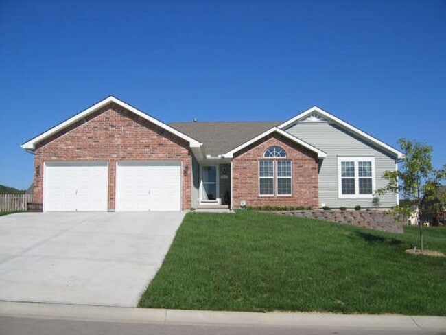 property at 2302 Shenandoah Dr