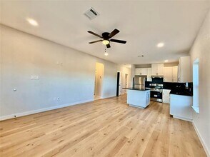 308 SW 14th St in Mineral Wells, TX - Building Photo - Building Photo