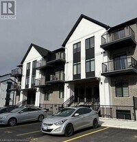 405 Myers Rd in Cambridge, ON - Building Photo