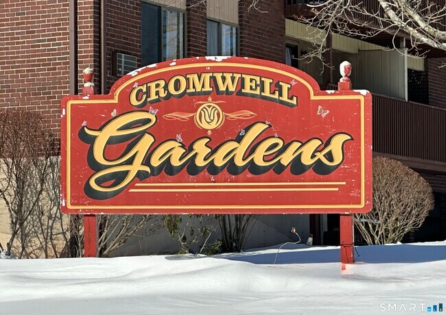 1312 Cromwell Hills Dr