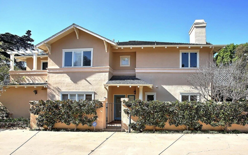 52 Olive Mill Rd in Montecito, CA - Building Photo