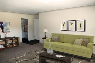 870 Cherry in Denver, CO - Foto de edificio - Interior Photo