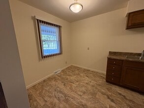 207 S Pfeffer Rd, Unit 207 1BR in Urbana, IL - Building Photo - Building Photo