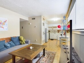 803 W 28th St in Austin, TX - Building Photo - Building Photo